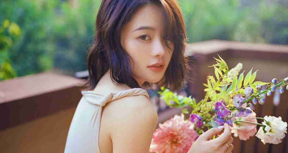 清纯 花朵 回眸 清秀 气质