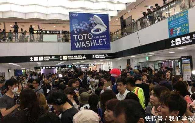 大批美籍华人连夜回国,原因让人失望至极