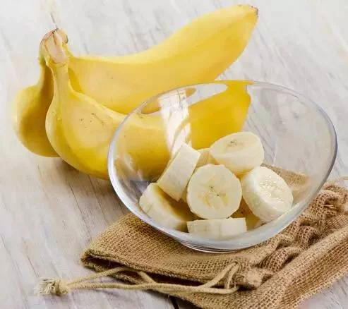 中医香蕉煮水 t01c132bd55100f303e.webp