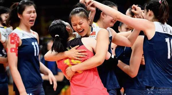 女排队员身上贴的彩色胶布是啥?