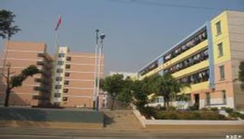 来宾市民族中学