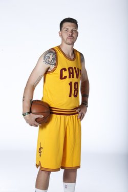 麦克-米勒_360百科