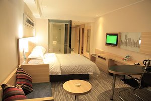 城市便捷酒店(深圳龙华汽车站店-商务房)【5.5