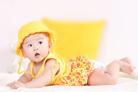 怎么给小孩起可爱名字 t01684f581e1aebf3e4.jpg