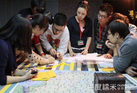 3人套餐!和小伙伴一起在游戏中寻找线索,一步