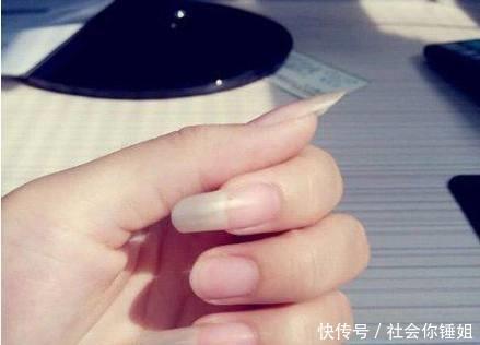搞笑,有个特别能吃的好朋友今天和我说~你生个姑娘我生个儿子,咱们做亲家吧 e世博国际
