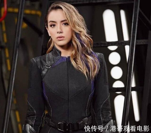 惊奇队长新海报真香网友比起神奇女侠,中间还