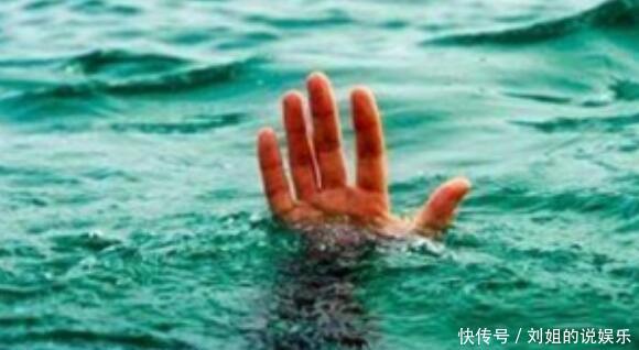 为啥汽车坠河后,很多人都逃不出?交警提醒:按照这一方法做便可 电子游艺糖果派对手机版