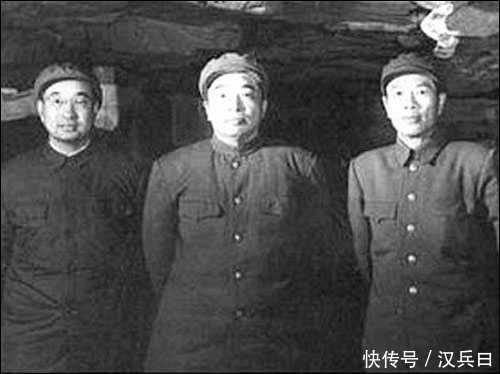 1960年这位开国上将被赶出军界，他把军服送到洗染店全部染成黑色