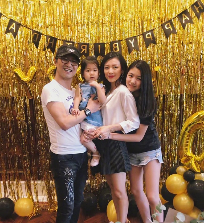 汪峰前妻深夜向汪峰发文,章子怡微博晒出的一