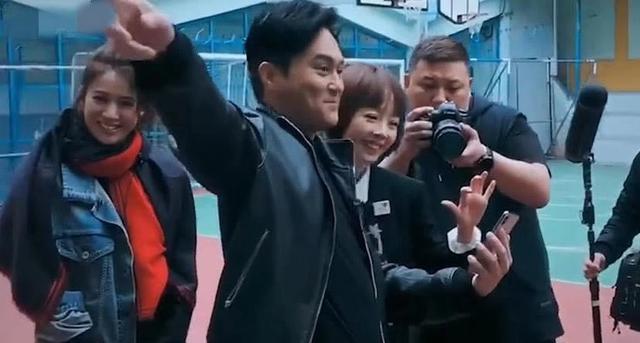 录节目秀恩爱,私下逛街零交流,袁咏仪张智霖镜