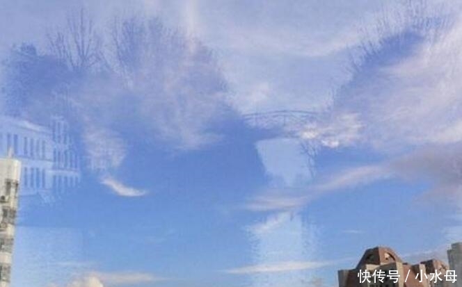 天空上出现6个天兵天将, 网友猜测是海市蜃楼