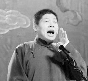 我都不好意思打你了,你怎么还好意思偷拍