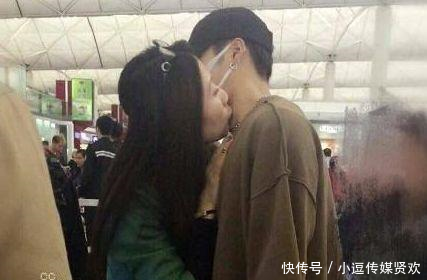 王嘉尔24岁仍和妈妈亲密接吻,这些照片你看得