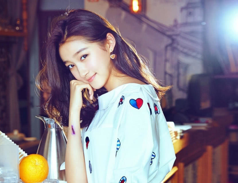 抖音粉丝最多的五位明星,熊梓淇第五,杨颖第二