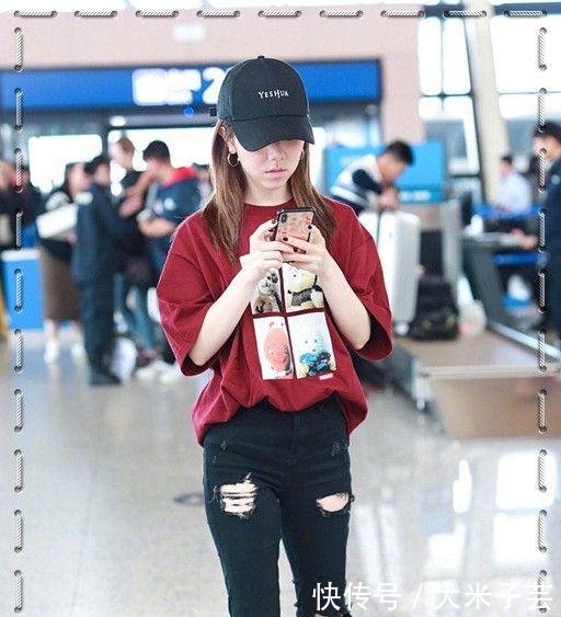 邓紫棋不过穿条破洞裤,就变竹竿腿,难怪富二代