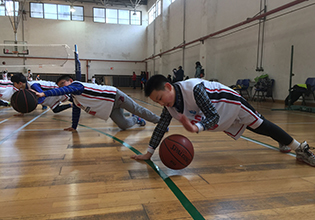 篮球冬令营的不二之选--李秋平篮球