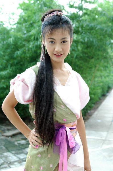 不是angelababy杨颖,她叫杨雪