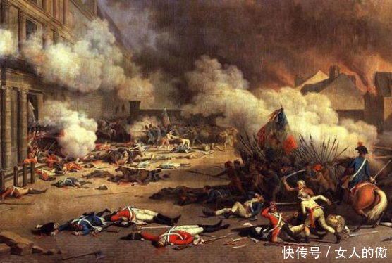 巴黎街垒政治频发,拿破仑下令修直道路,从此骚