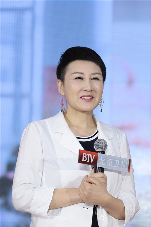 《归去来》开播新闻发布会,与现场媒体、粉丝