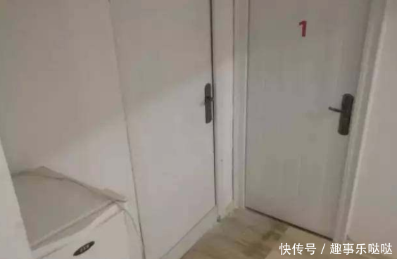 男子在家发现楼上一天冲马桶几十次,去敲门后这一幕让他傻眼了