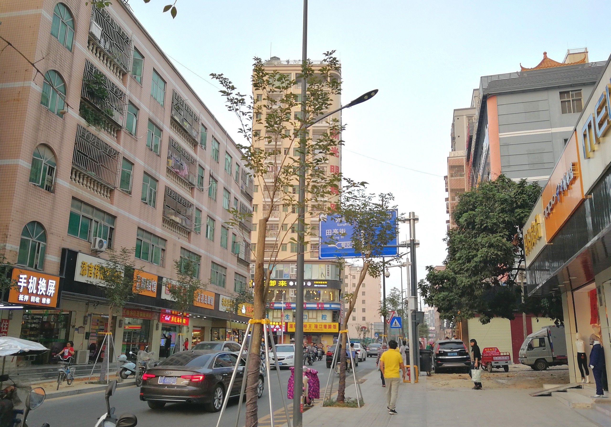 随拍深圳光明区田寮村,这是光明最热闹的城中