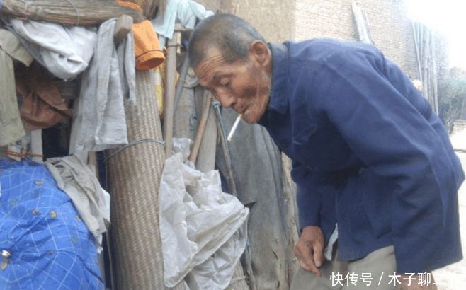 农村养老保险,有两种交费方法,有一种可以每月