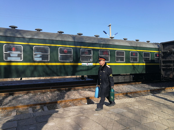 刘立新:25年坚守\"太行公交\"