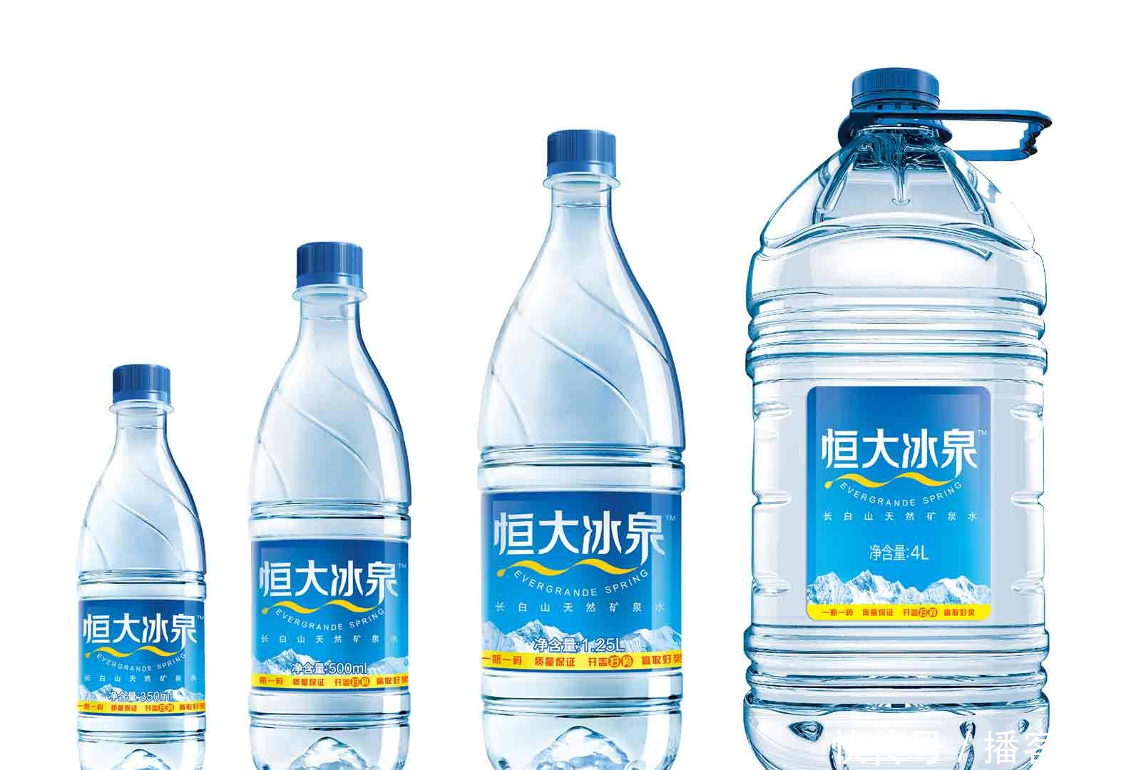 中国降价幅度最大的矿泉水,昔日一瓶4.5如今2