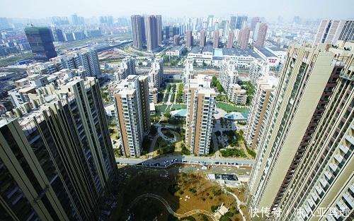 笑喷!52岁锦州医药商投资地产,沈阳富豪看他掉坑不说话