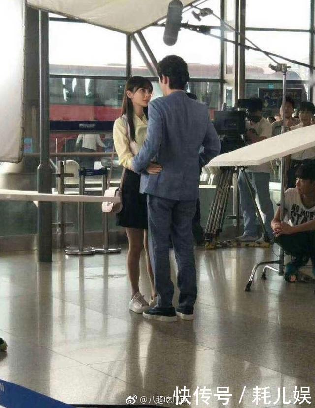 《我的真朋友》最新路透,杨颖抱朱一龙两眼放