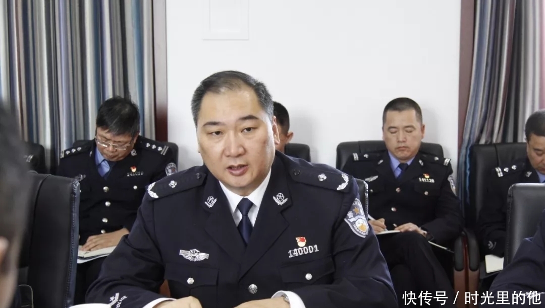 赵清深入新林区公安局调研指导工作