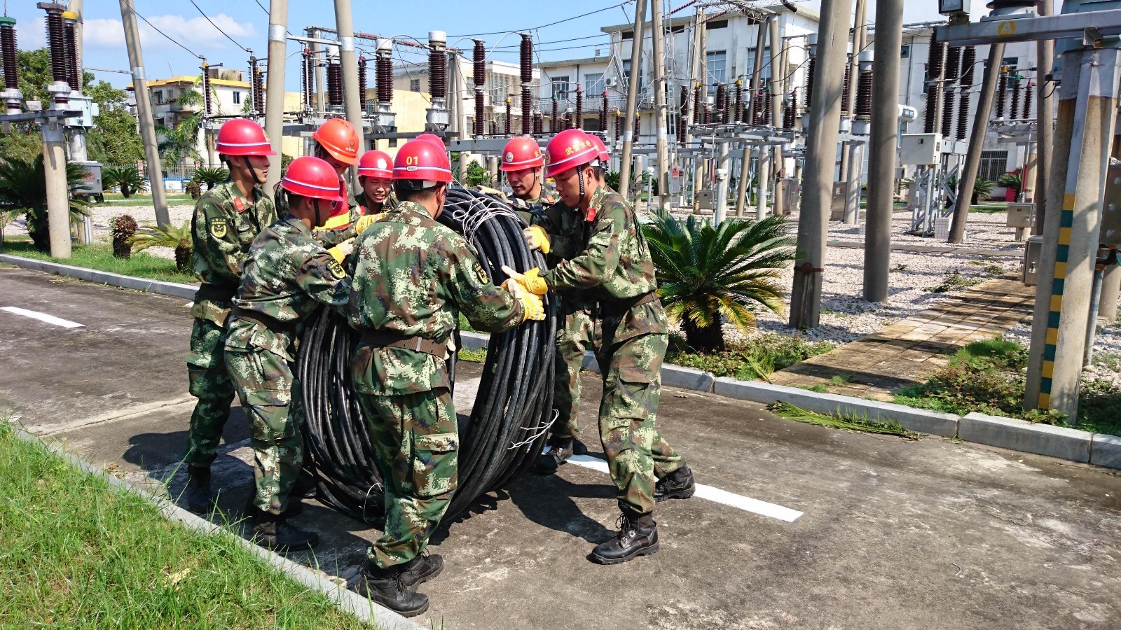 武警水电六支队二中队:严密组织电工实操考核