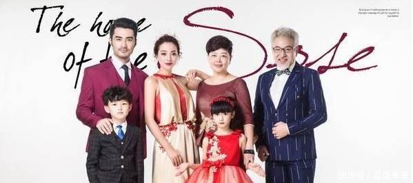 Burberry2019新春广告出炉,新代言人赵薇周冬