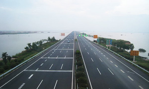 中国最大的高速服务区是哪里 t0123d36b7d5a013958.jpg?size=600x360