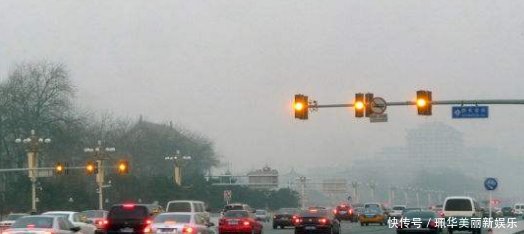 闯红灯是什么意思