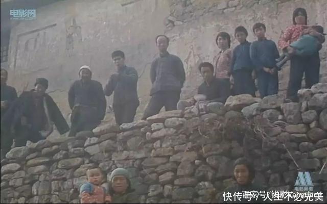 摘夺国际大奖却遭国内禁映,这批判神片的剧本