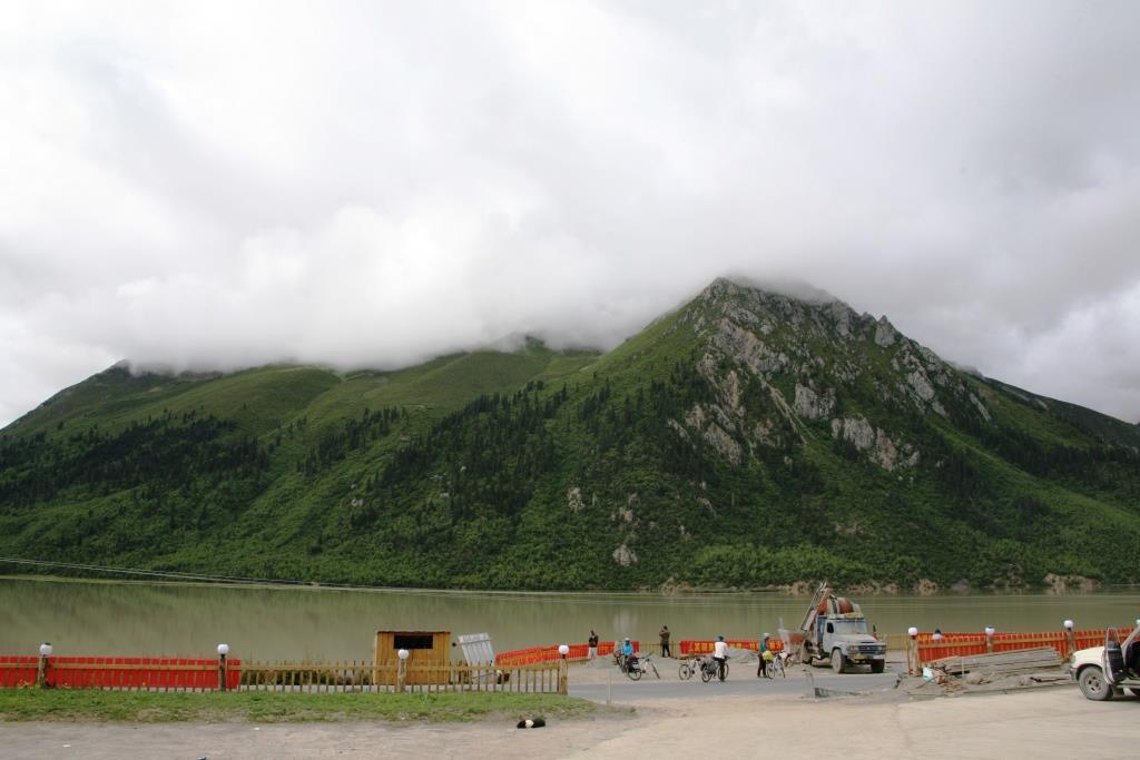 黑林村人口_东奈林村(3)