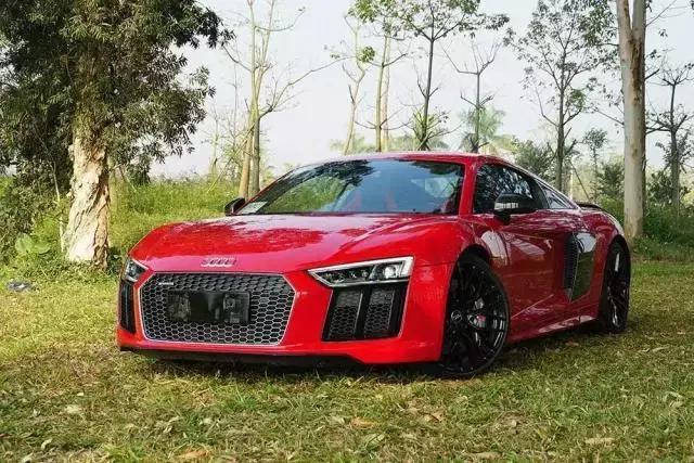 上海车展新发布宝马5系,进口跟国产,为什么价