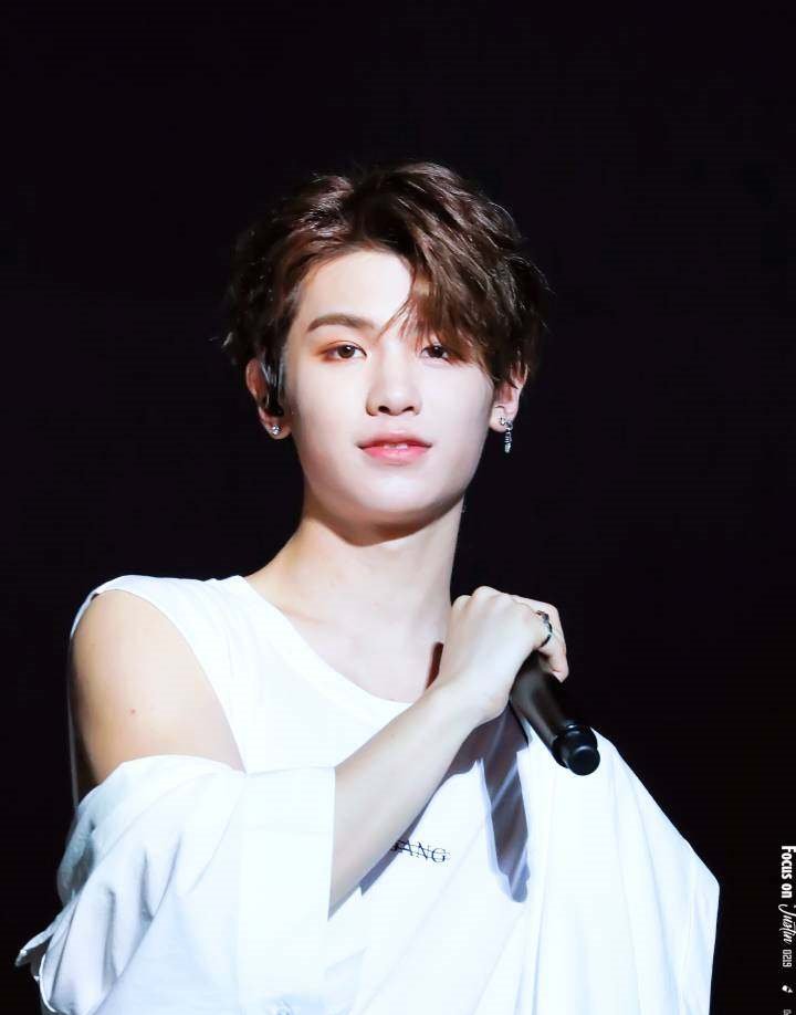 乐华七子变五子?范丞丞Justin被关麦没歌词?