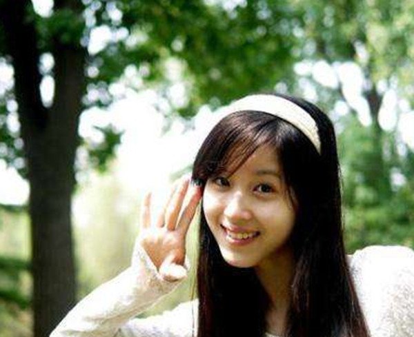 刘强东其实一点也不老实,弄得章泽天的脖子都