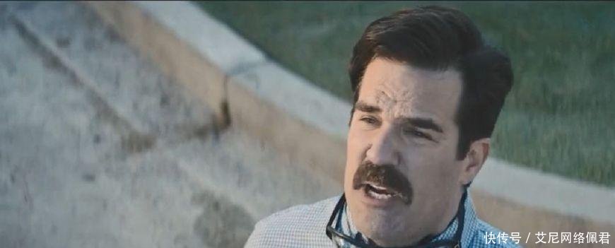 《死侍2》也属于MCU一部分, 斯坦李被挂墙上