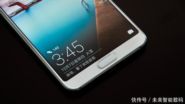 怎么看华为手机用的什么玻璃 t012e660af36fc4b82d.jpg