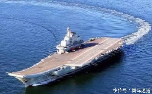美媒公布各国航母数量排名,俄罗斯退出前三,这