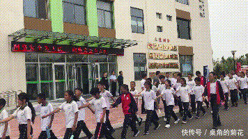 t012ea690e4e4c3634b.gif?size=356x200