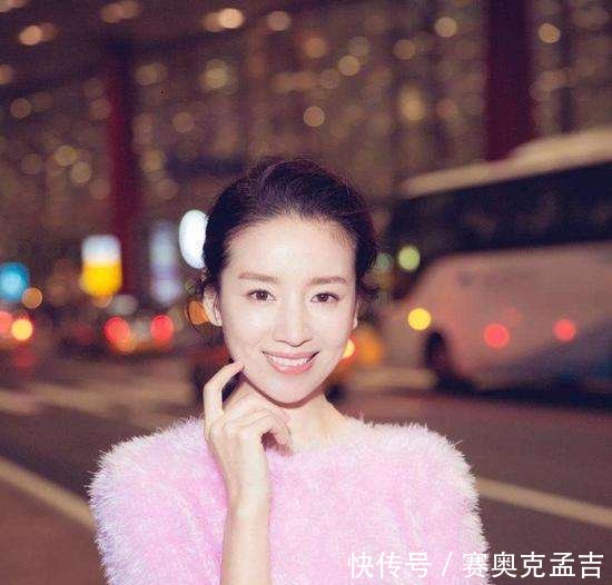 董洁疑似有新恋情,神秘中年大叔入住家中,二人