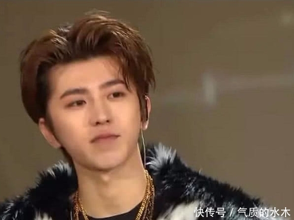 蔡徐坤跨年演唱会现场竟像她表白,听到这两个