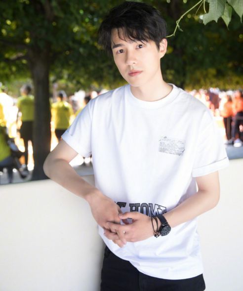 当21岁的刘昊然撞上了22岁的费启鸣,见识了明