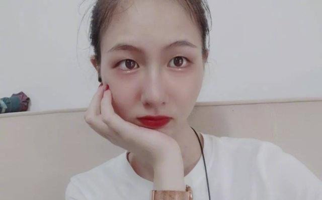 女大学生为同学挡8刀,但这份勇敢真的不值得提