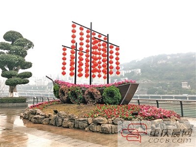 重庆首批创意绿雕亮相北滨路 花草玩出\"新花样\"
